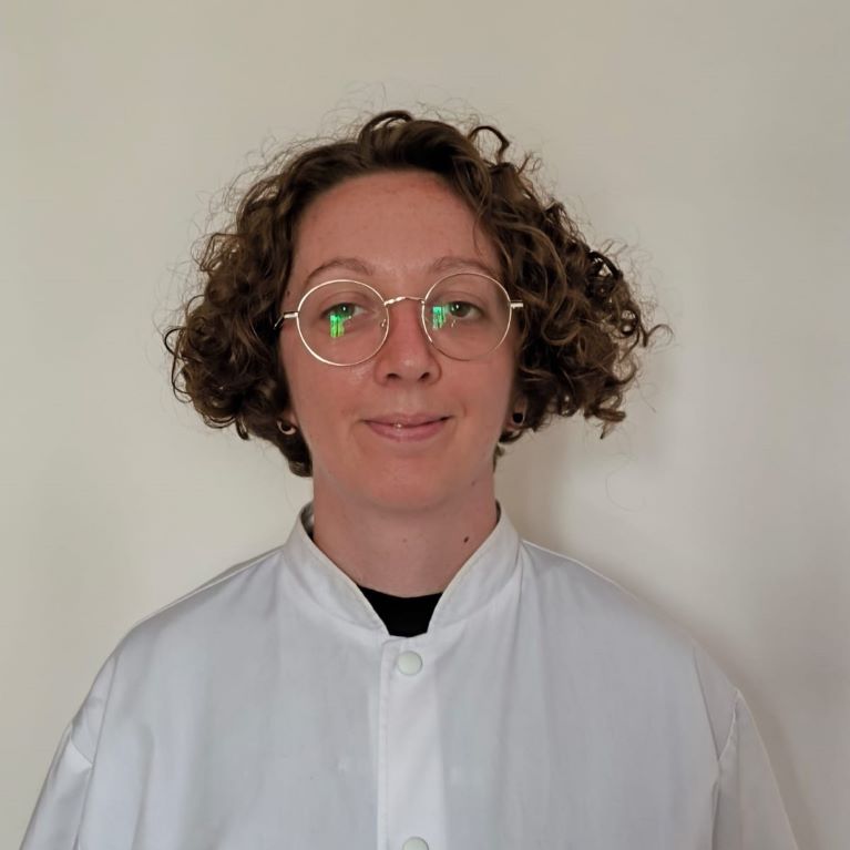 Dr.-Csercsey-Isabella